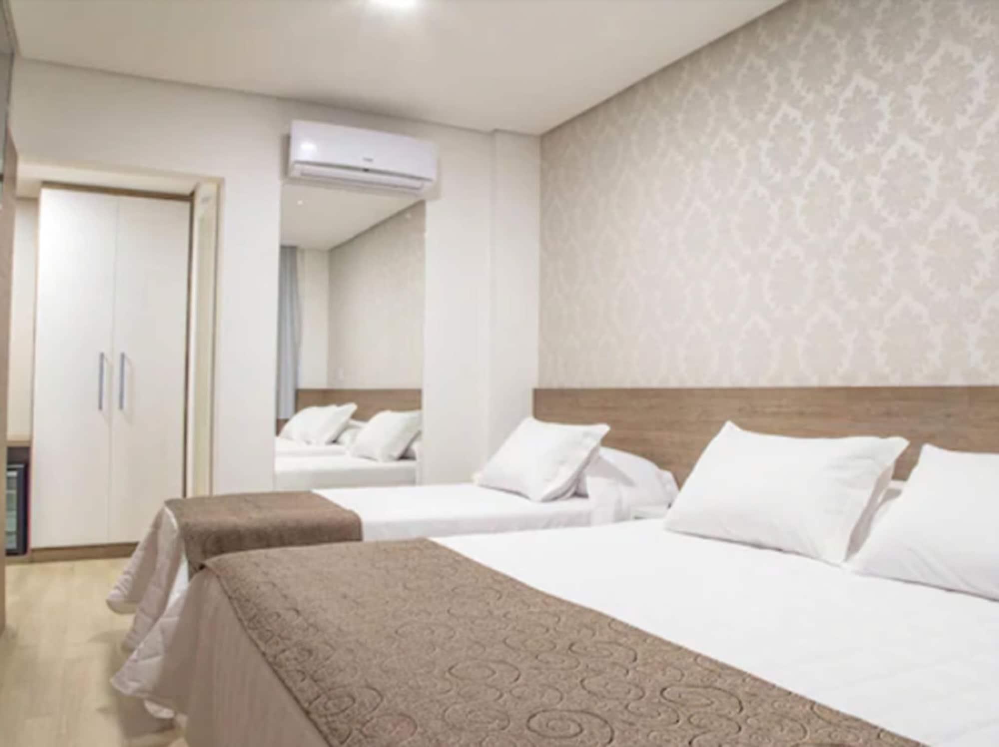 Holiday & Business Hotel - Em Frente Ao Centro De Eventos E Arena Conda Chapeco Exterior photo