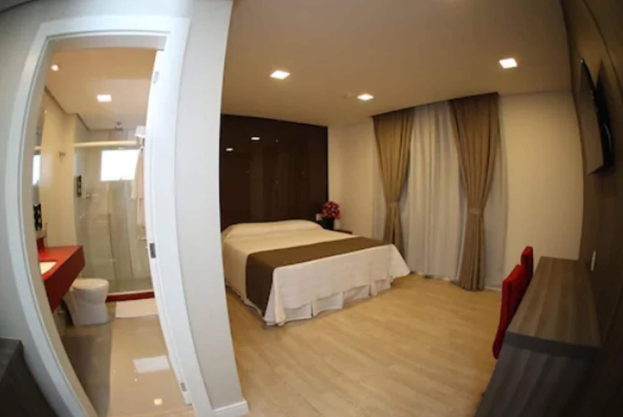Holiday & Business Hotel - Em Frente Ao Centro De Eventos E Arena Conda Chapeco Exterior photo